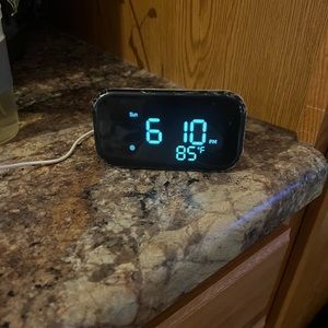 Lenovo smart alarm clock